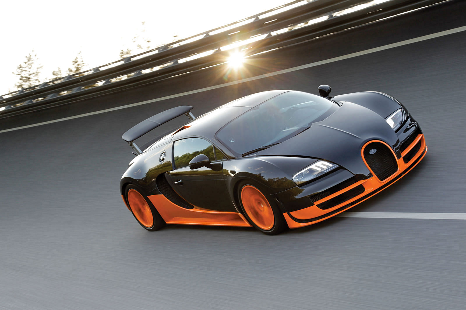 Bugatti Veyron Super Sport - Black and Orange - Front and Side - On Track