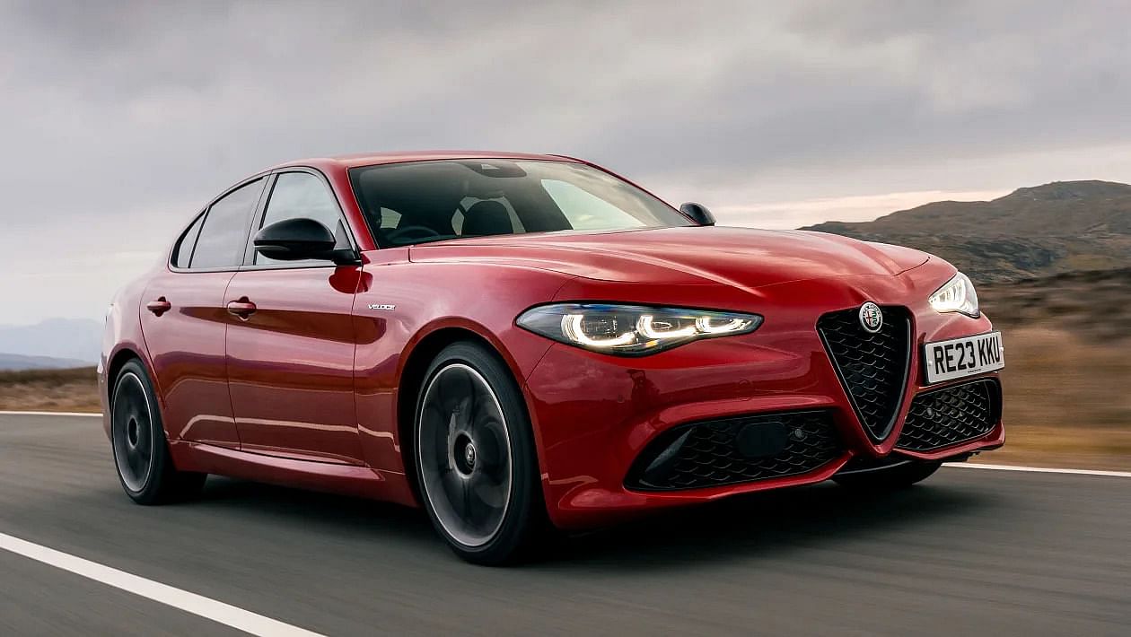 Red 2023 Alfa Romeo Giulia front