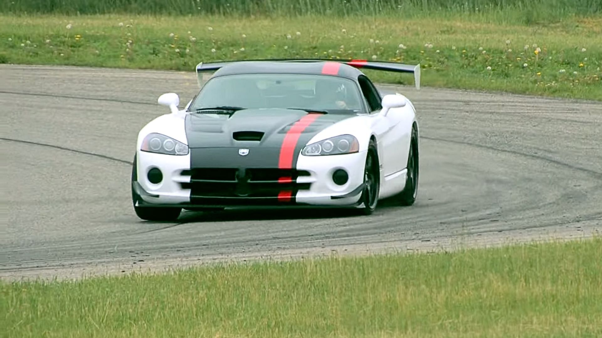 dodge viper acrx