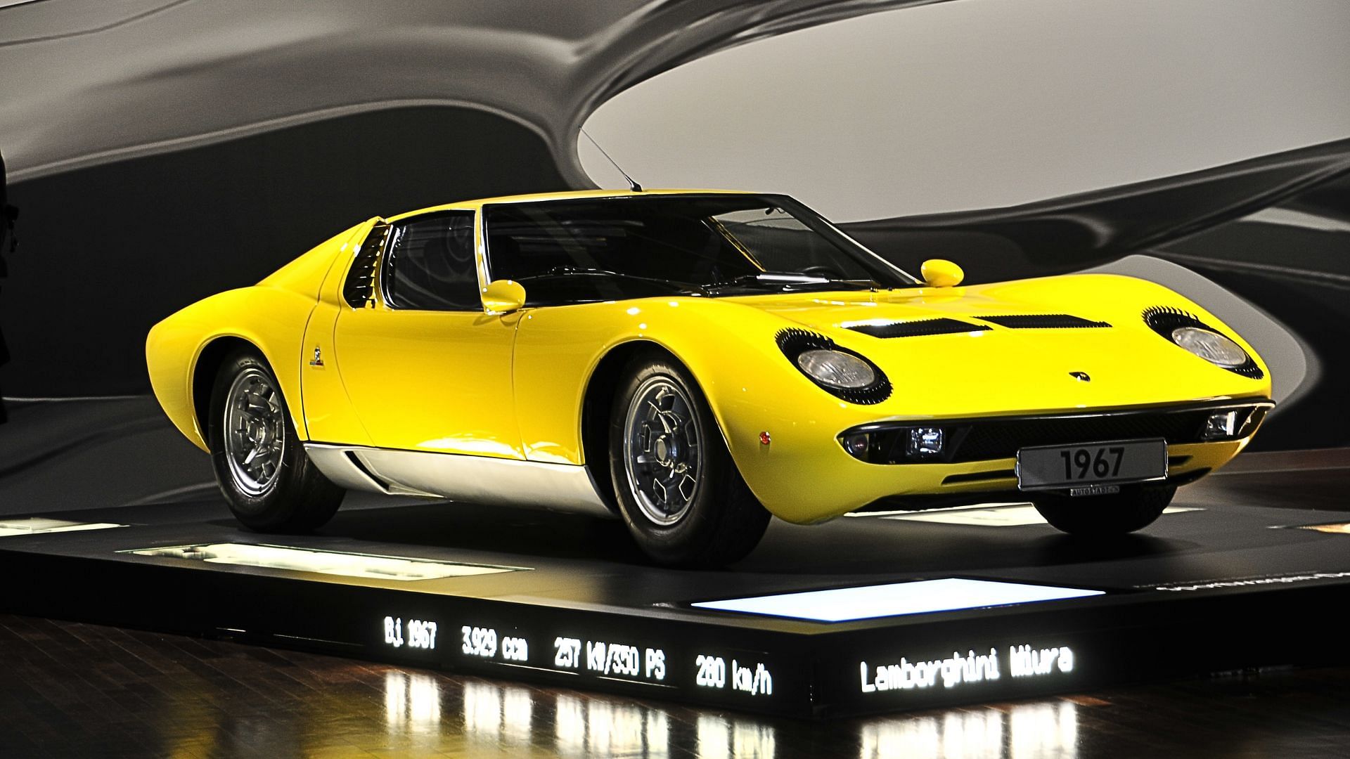 lamborghini miura