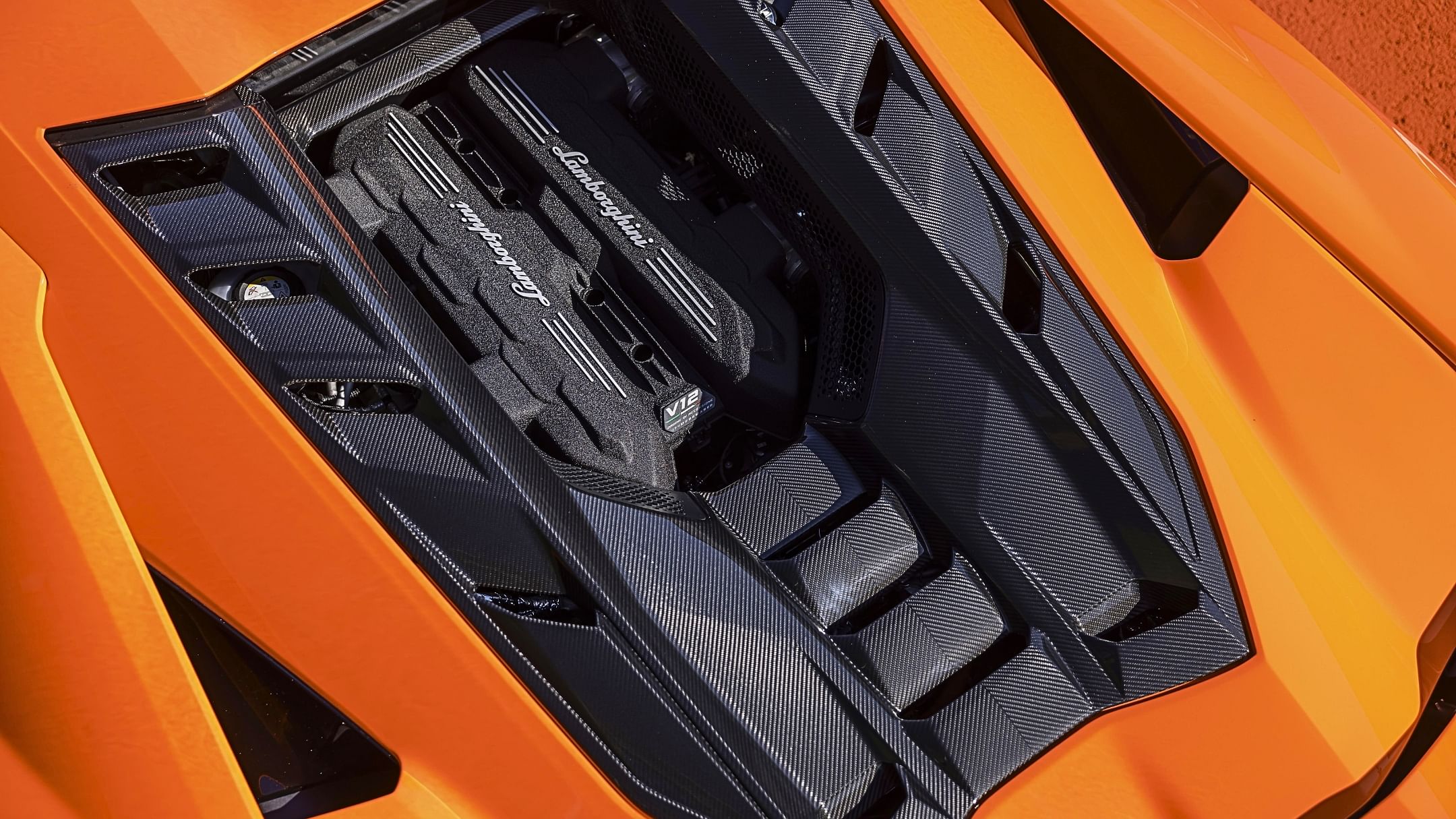 " lamborghini revuelto engine bay"