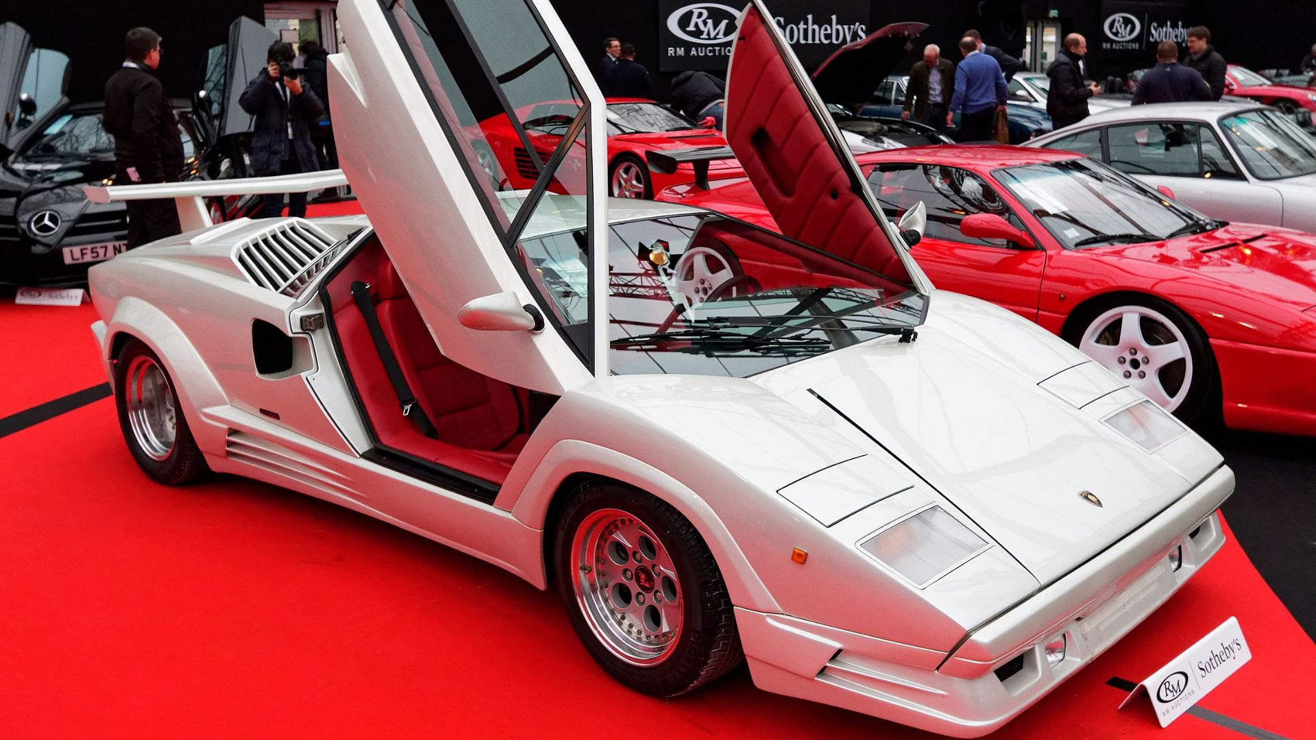 lamborghini countach in white and red