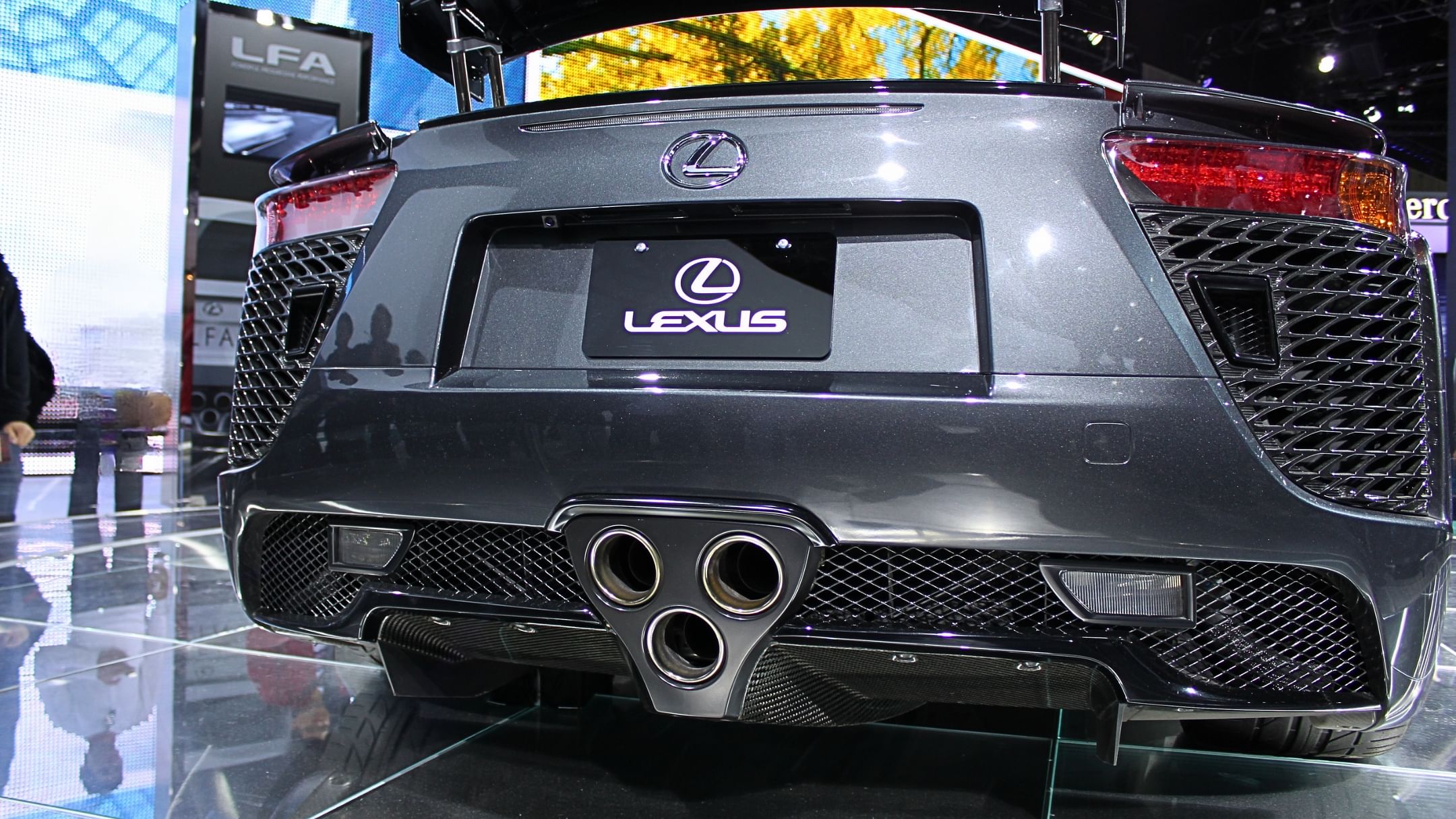 Lexus LFA Exhaust