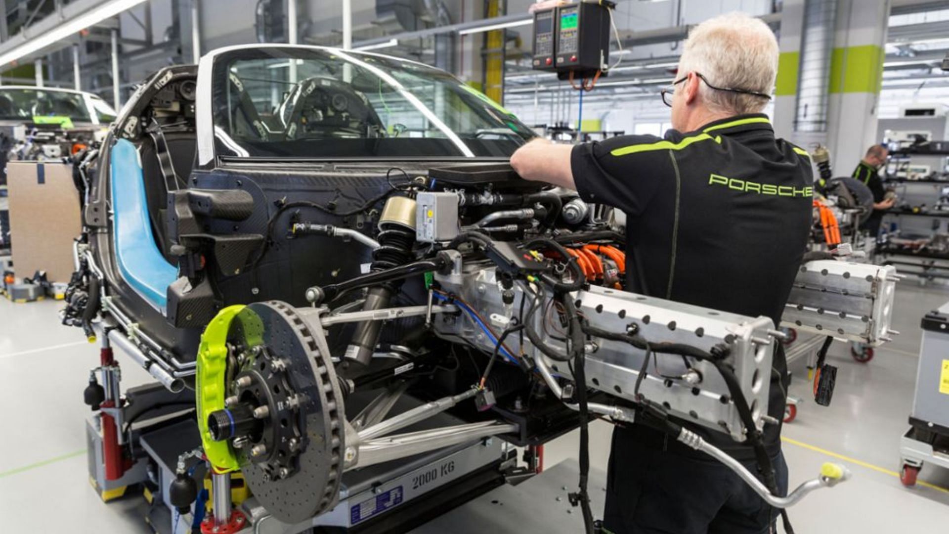 porsche 918 spyder assembly